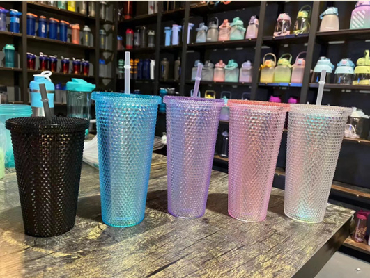 ins hot sale 750ml new design water bottle/drinking bottle/colorful bottle/STRAW CUP/Diamond water Cup/factory wholesale