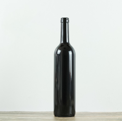 red wine bottle/glass bottle/Flasche/Бутылка/Bouteilles de vin/Botella de vino/Burdeos/Bordeaux/Бордо/whisky