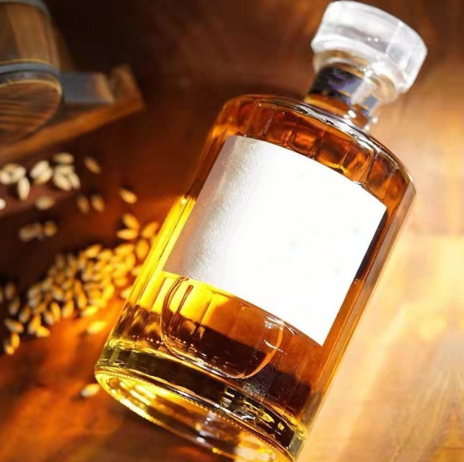 factory wholesale 500ml/750ml whisky bottle/wine bottle/glass bottle/hot sale whisky bottle/support customization