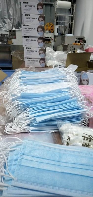Non-woven disposable masks limited release Three layers Safe and quick 50 one box blue